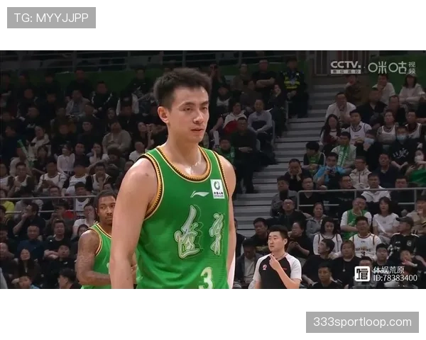 赵继伟球场上秒杀对手，私下却连夜开豪车洗脚座驾差太大了吧？